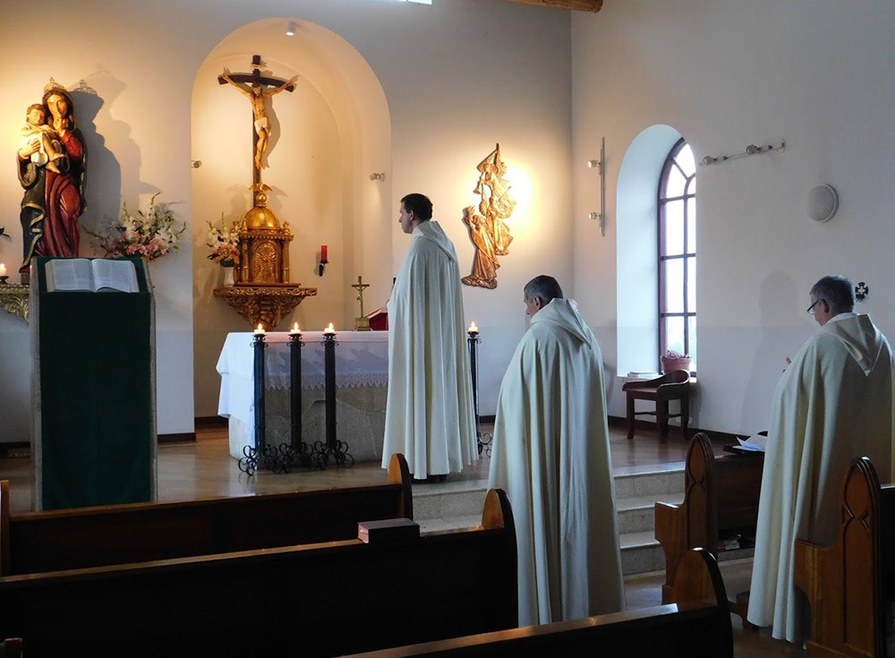 Comunidad contemplativa “Misioneros Siervos de los Pobres”